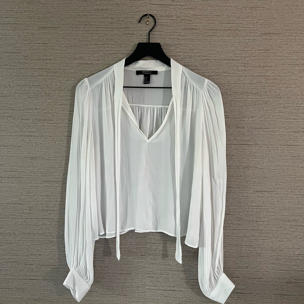 Forever 21 Contemporary Balloon Sleeve Cropped Blouse